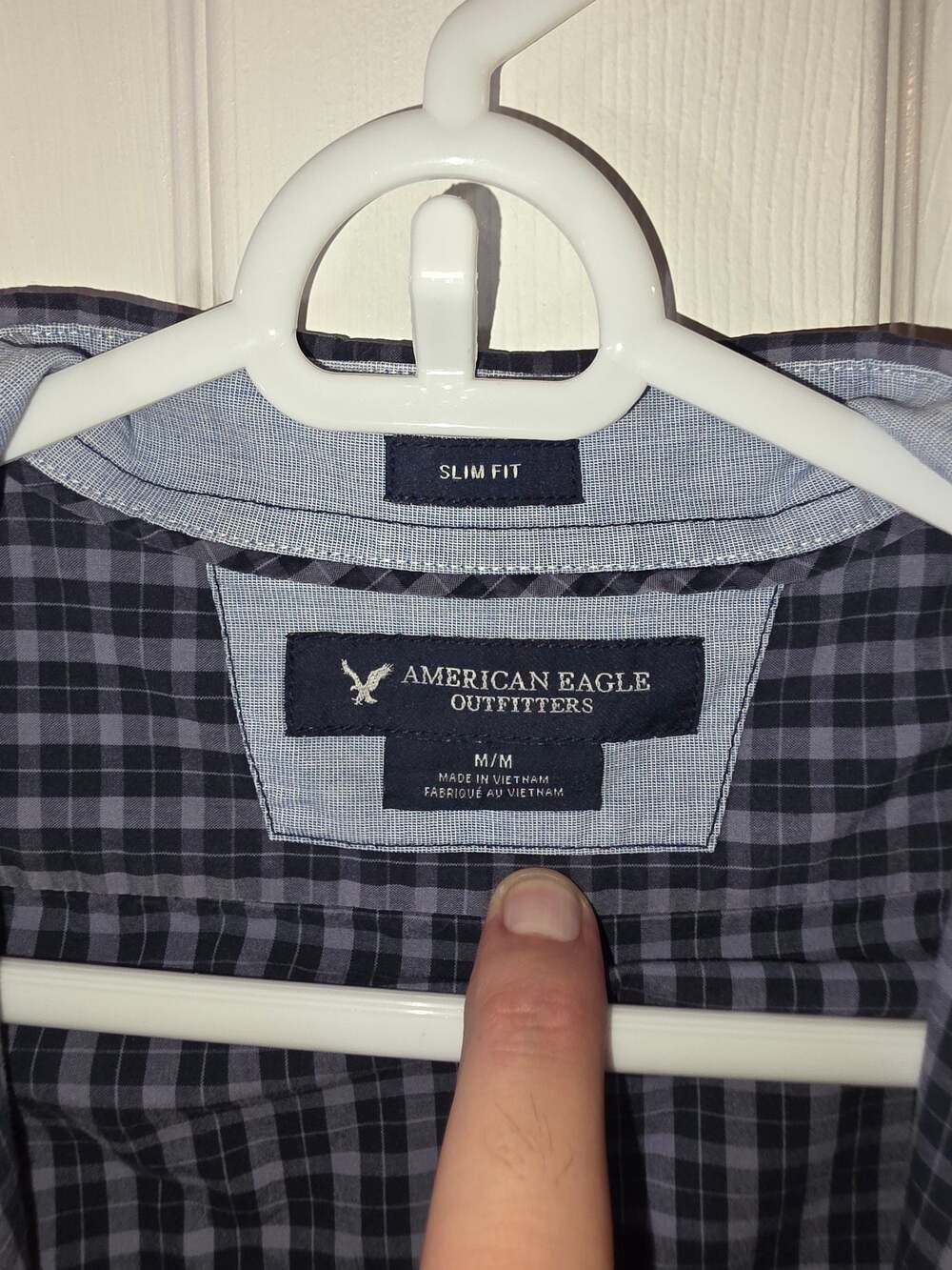 American Eagle Outfitters Men's Slim Fit Plaid Button-Up Shirt